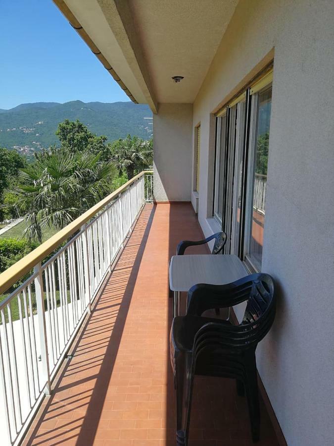 Appartement Apartman Buky à Matulji Extérieur photo